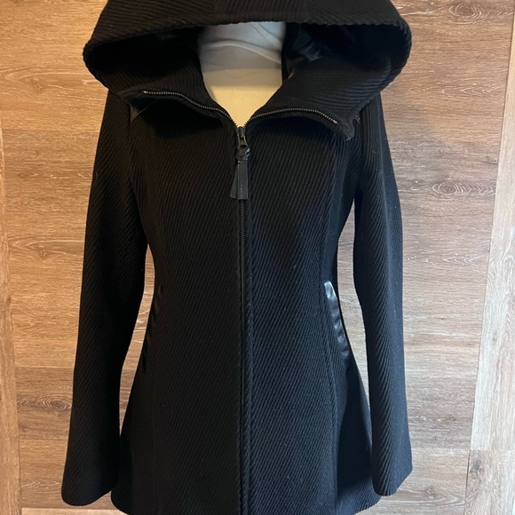 MACKAGE Black wool Sunsk Coat Sz small hood excellent winter jacket - Picture 2 of 16